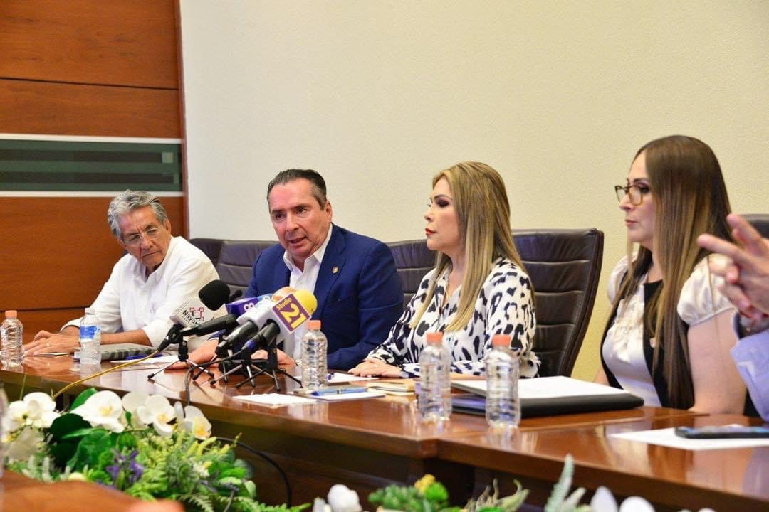 Personas reunidas