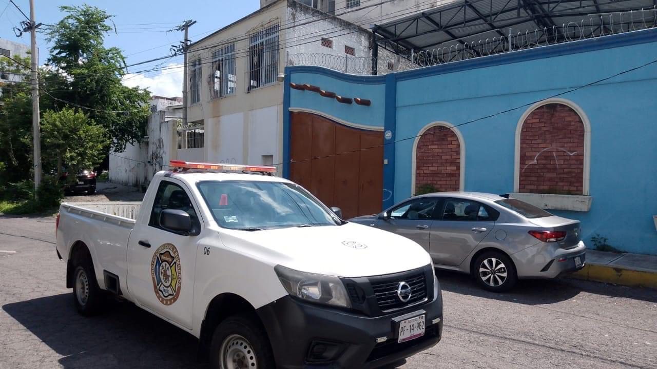 Camioneta de Proteccion civil y Bomberos