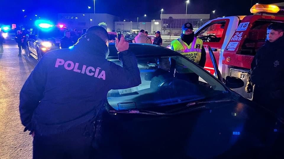 Retén de policía municipal en Tepic