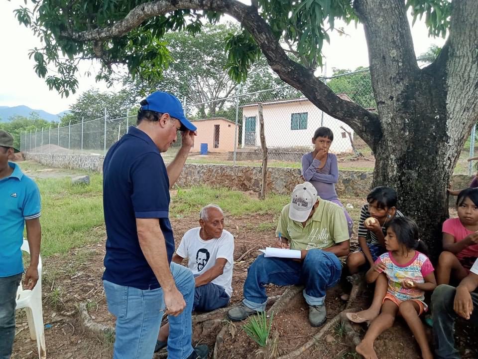 Personas reunidas