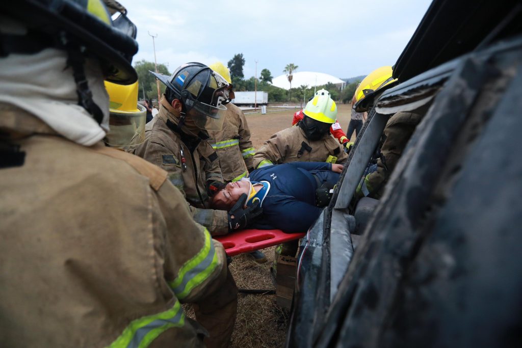 Capacitación a bomberos de tepic