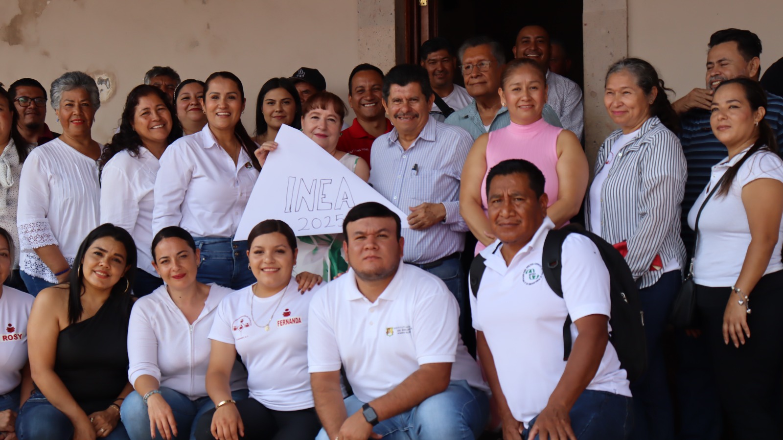 Jóvenes de INEA