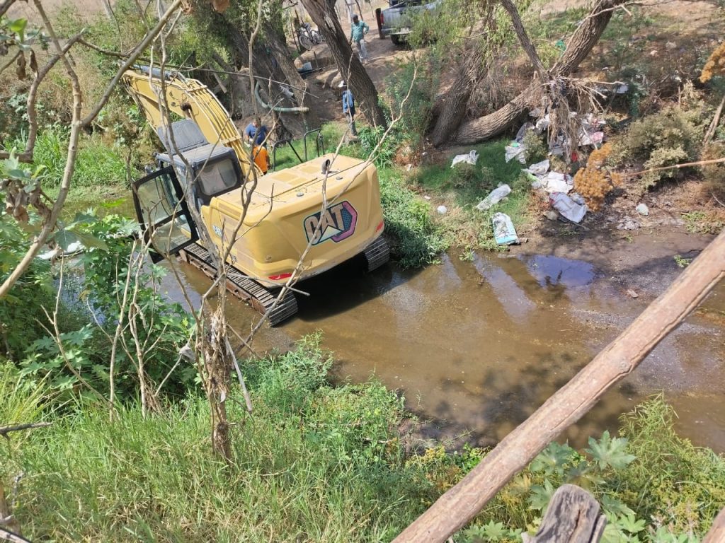 desazolve en Ahuacatlán 