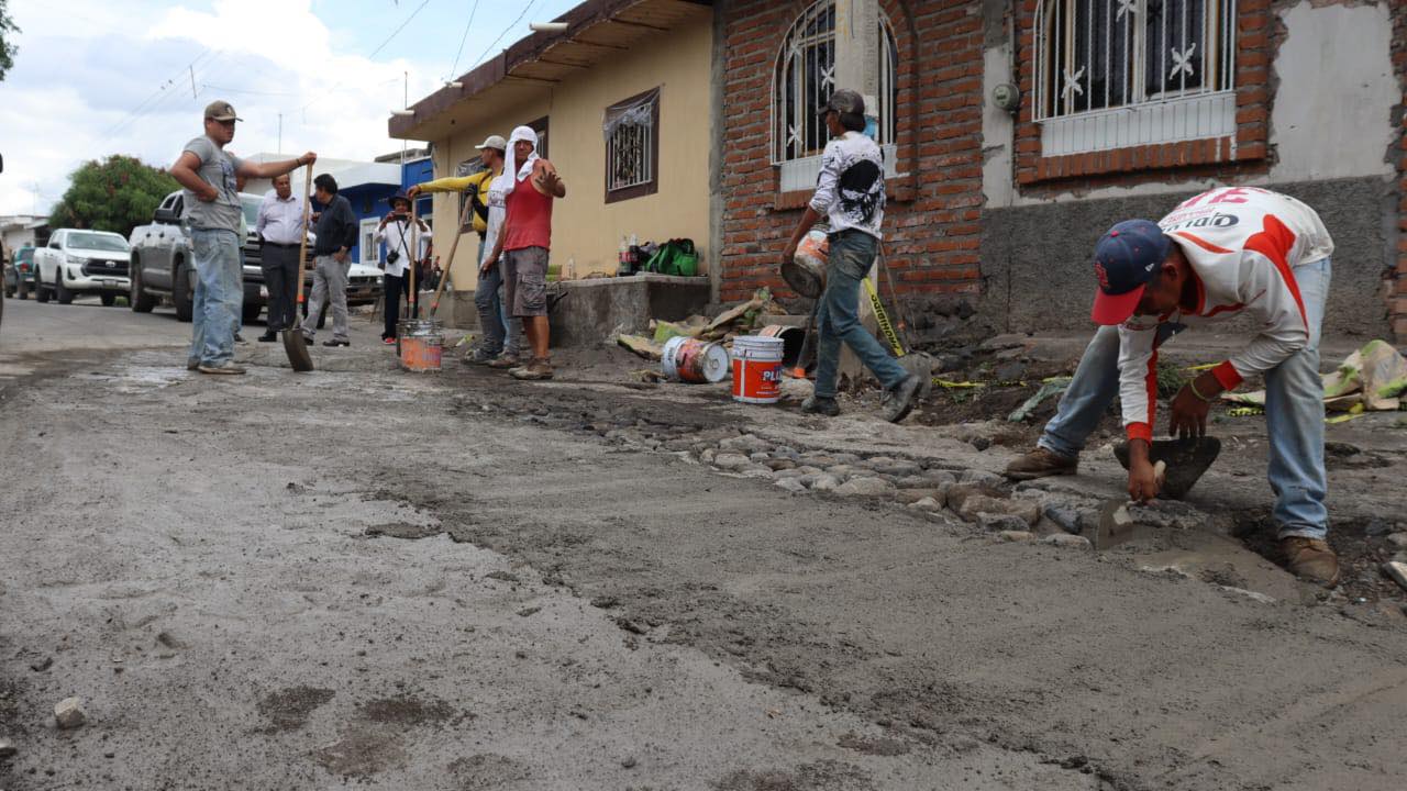 Rehabilitación urgente del empedrado en calle “4 de mayo”