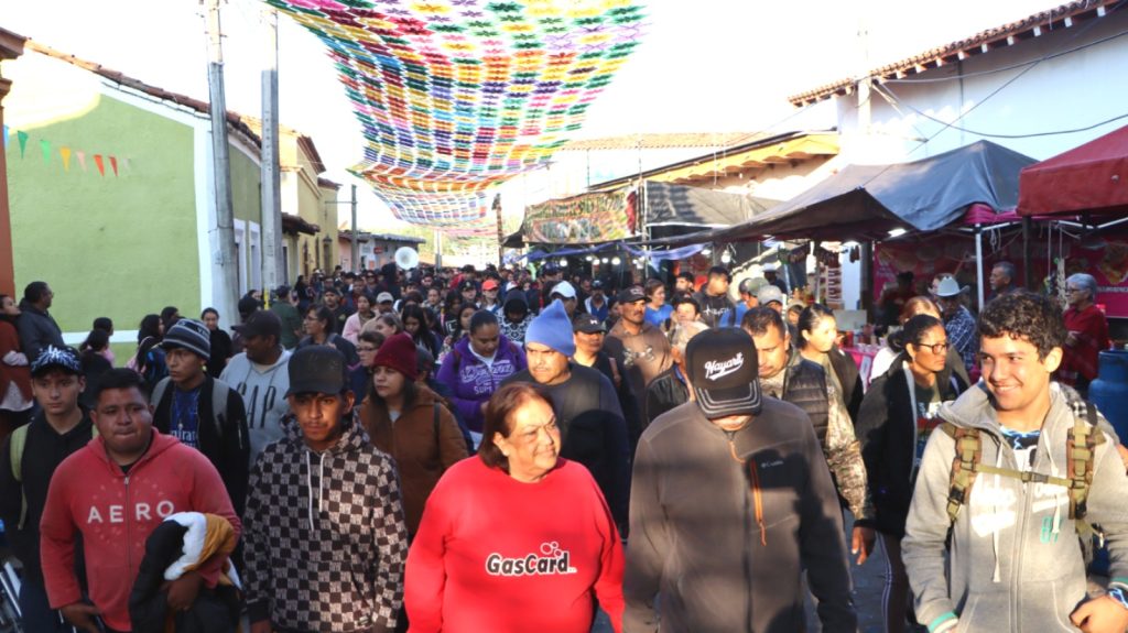 Peregrinación a Barranca del Oro reafirma la fe y tradición de Ahuacatlán