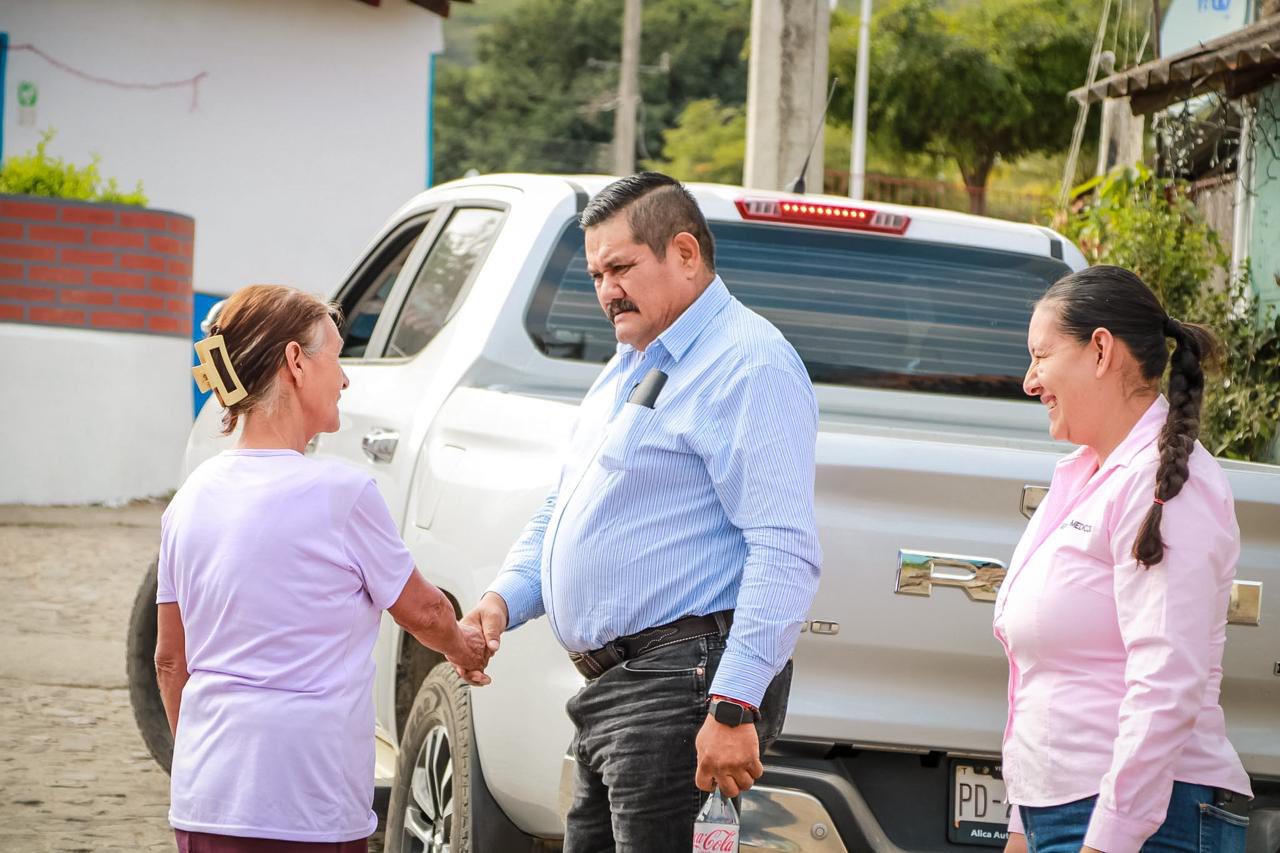 Gestión de salud comunitaria impulsa atención médica en El Real de Acuitapilco, Santa María del Oro