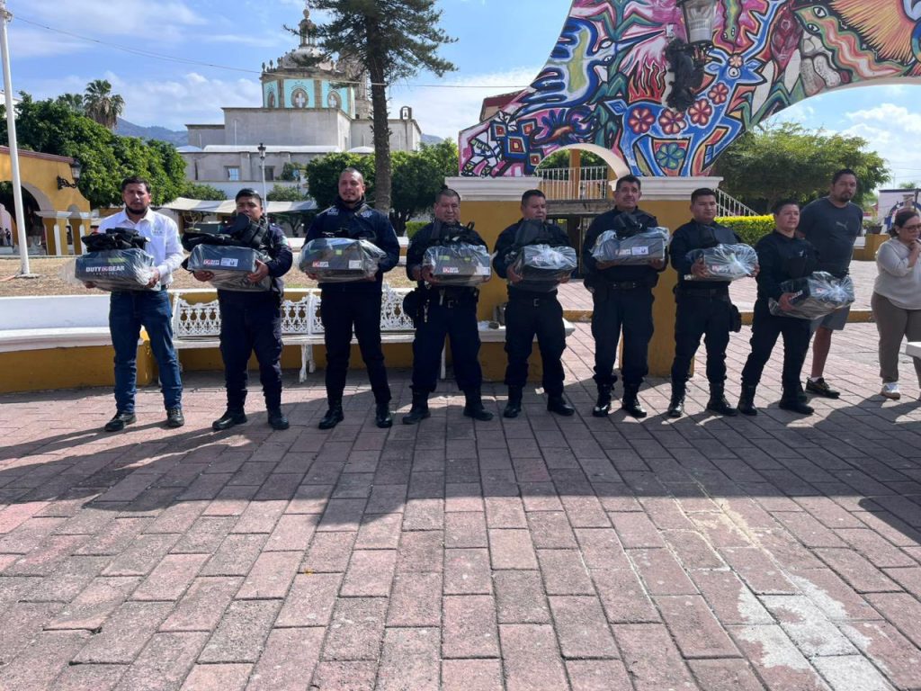 Jala fortalece la seguridad pública con la entrega de nuevo equipamiento y una patrulla