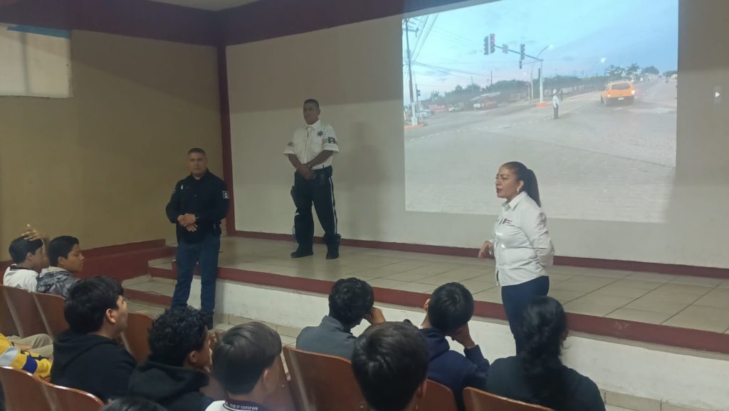 Capacitación vial en la Secundaria Leyes de Reforma