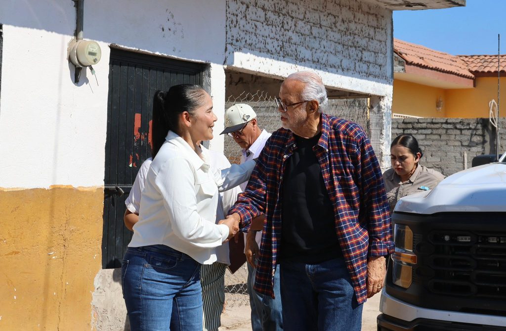 Gobernador Miguel Ángel Navarro Quintero realiza gira de trabajo en el municipio de Tecuala