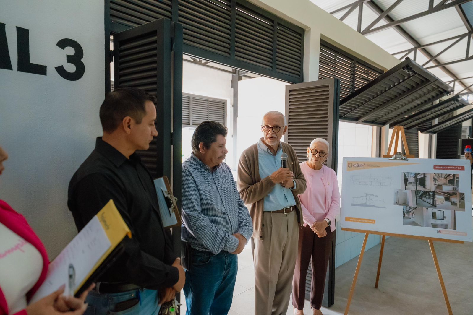 Gobierno de Ahuacatlán y Estado avanzan en la rehabilitación del Mercado Municipal