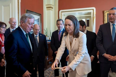 María Corina Machado afirma haber entregado a Donald Trump la medalla de su Premio Nobel de la Paz