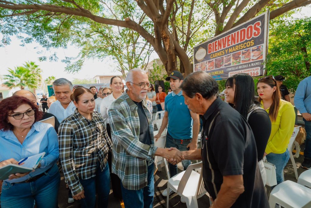 Miguel Ángel Navarro impulsa el desarrollo y bienestar en Ixtlán del Río