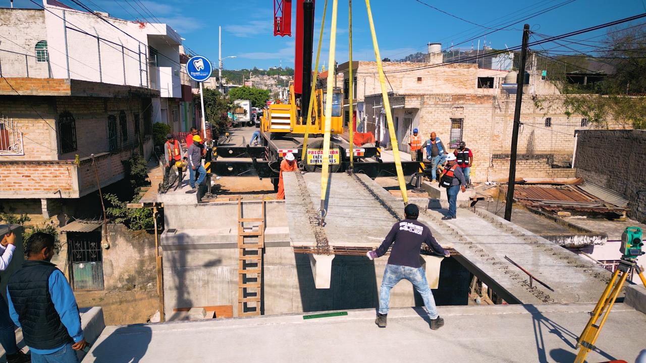 Gobernador destaca avance en la construcción del puente de la calle Ignacio Zaragoza en Tepic