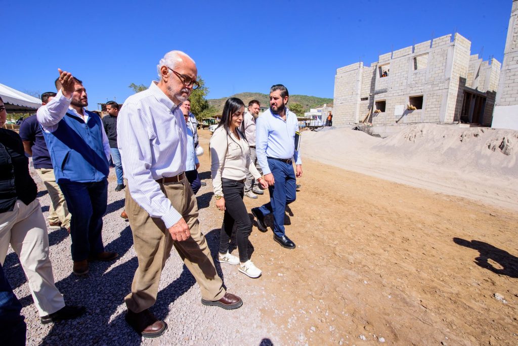 Supervisan avance del proyecto habitacional “Topacio” en Tepic