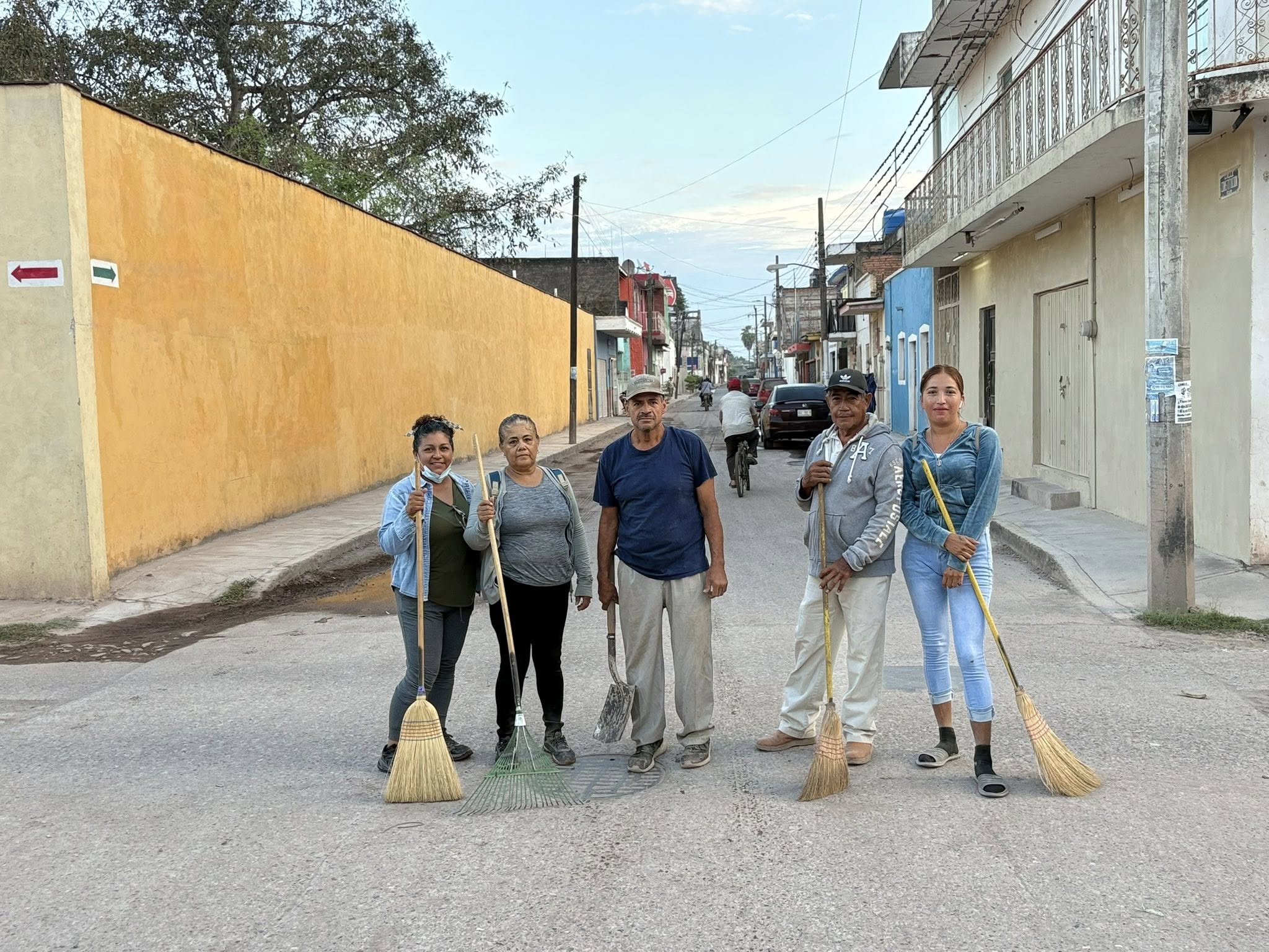 Gobierno Municipal de Tuxpan refuerza labores de limpieza en calles y espacios públicos