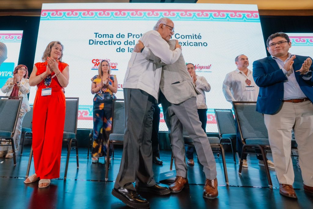 Gobernador Miguel Ángel Navarro participa en Convención de la Industria Cárnica 2026 en Bahía de Banderas