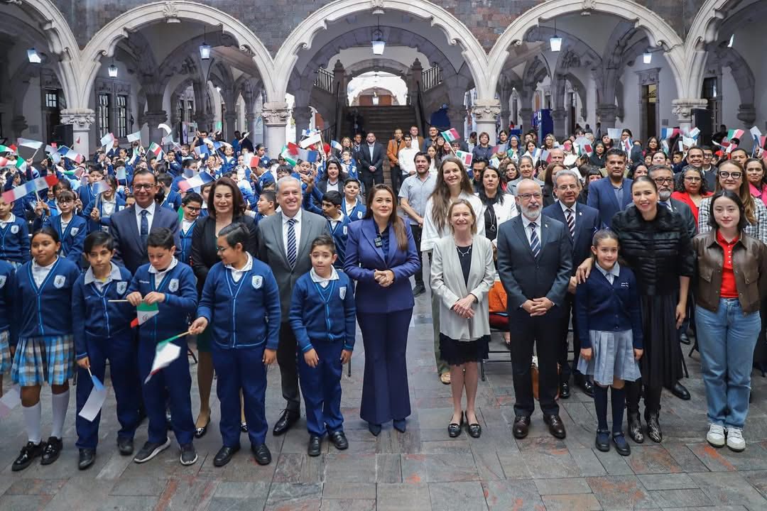 Renuevan Programa de Impulso al Idioma Francés en Escuelas Públicas de Aguascalientes