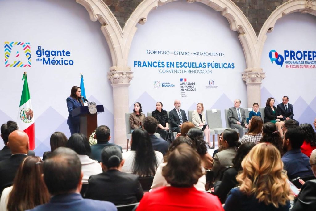 Renuevan Programa de Impulso al Idioma Francés en Escuelas Públicas de Aguascalientes