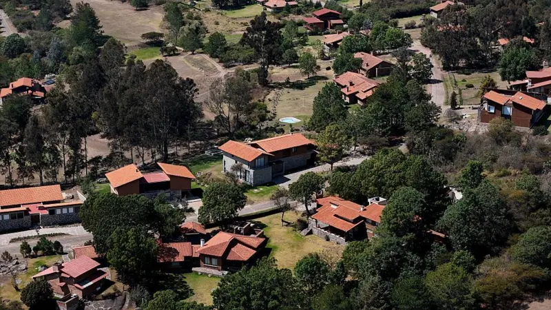 Revelan imágenes de la lujosa cabaña donde “El Mencho” pasó sus últimas horas en Tapalpa
