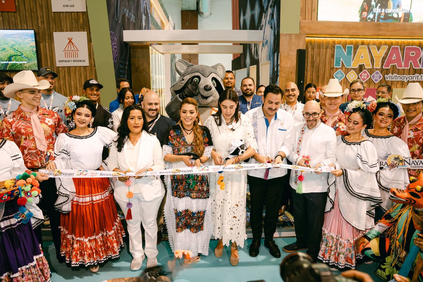 Jala se proyecta en la presentación de Riviera Nayarit durante el Tianguis Turístico México