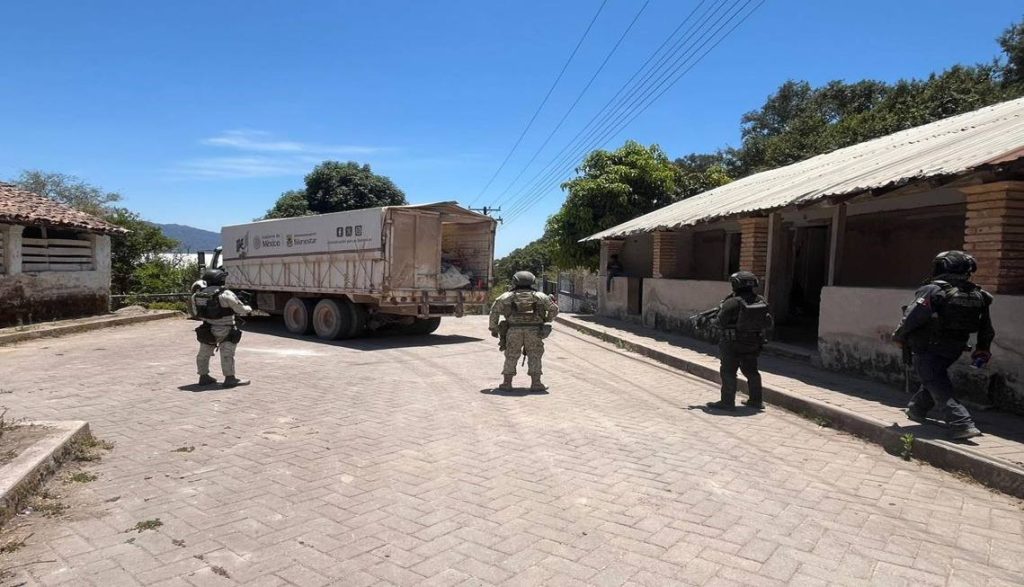 Gobierno de Nayarit refuerza operativos de seguridad para preservar la paz y el bienestar
