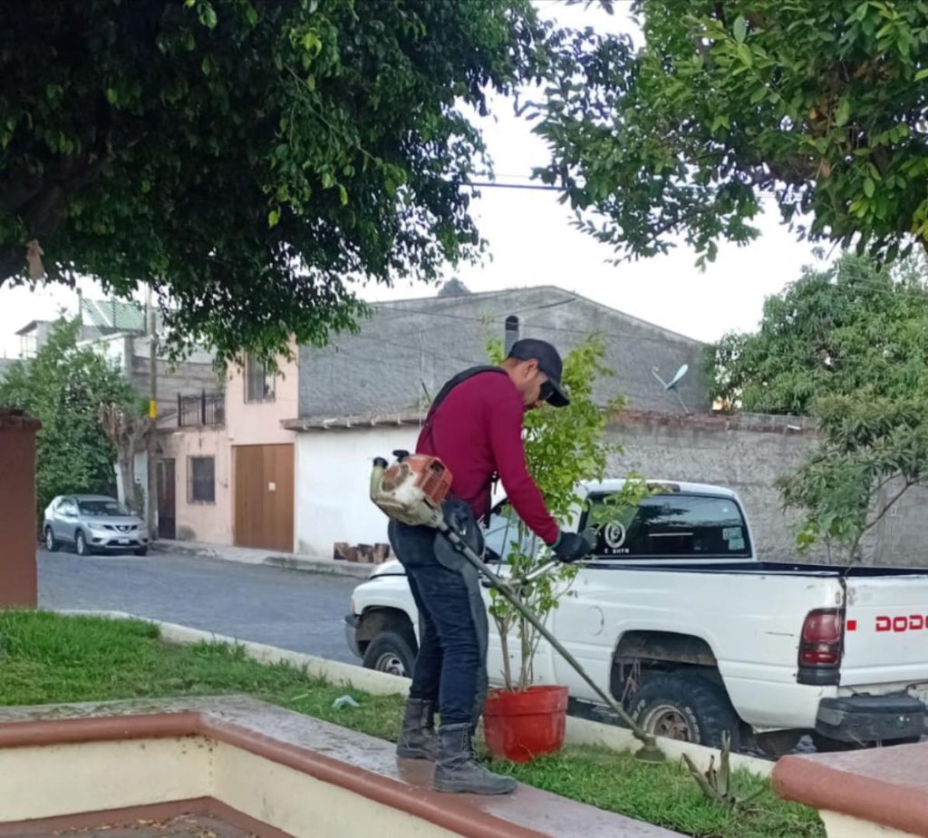 Servicios Públicos de Jala mantienen labores permanentes de limpieza y mantenimiento en el municipio