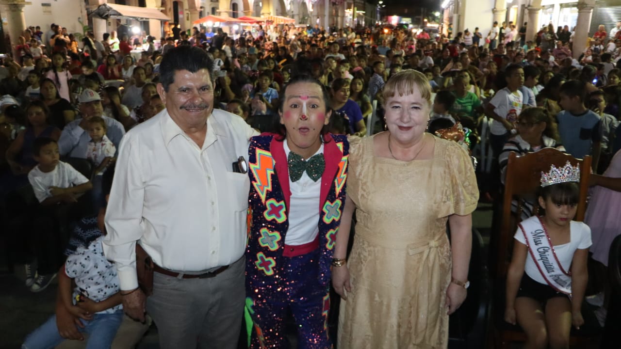 Festival del Día del Niño en Ahuacatlán reúne a familias en jornada de convivencia y celebración