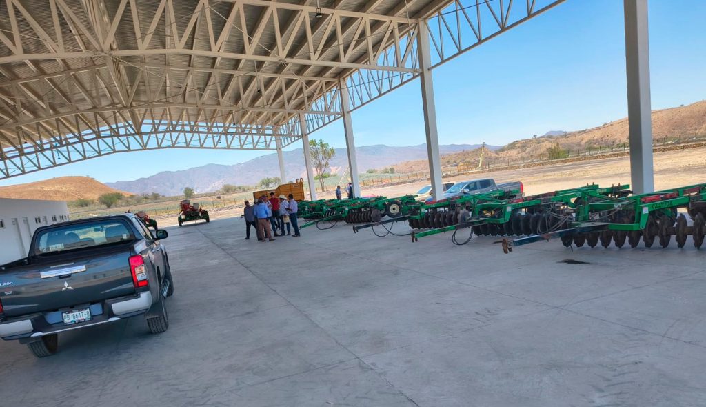 Gobierno de Ahuacatlán participa en reunión regional para fortalecer apoyos al campo