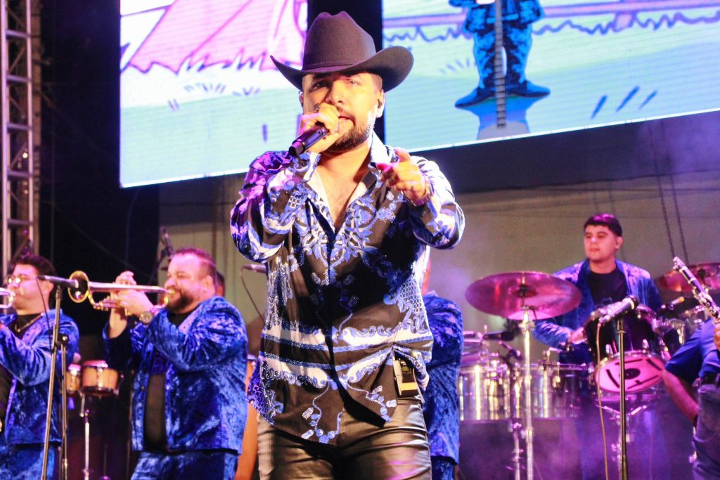 Banda Rancho Viejo protagoniza noche musical en la Feria Regional Santa María del Oro 2026