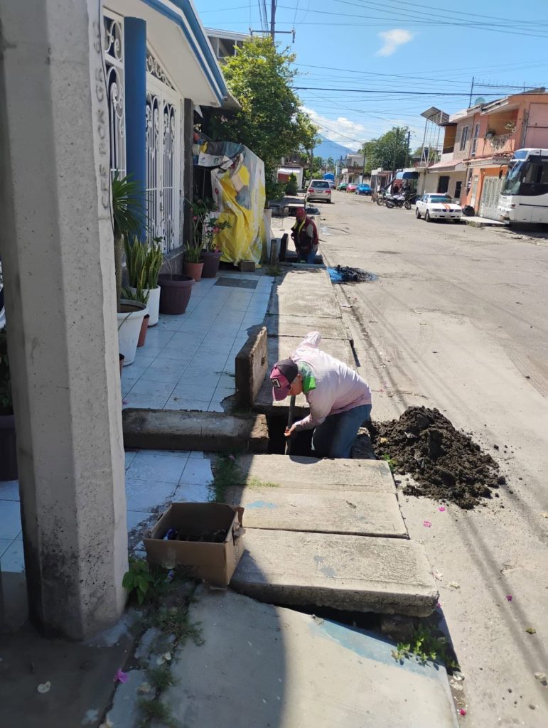 Desazolve en Tepic fortalece acciones preventivas durante temporada de lluvias