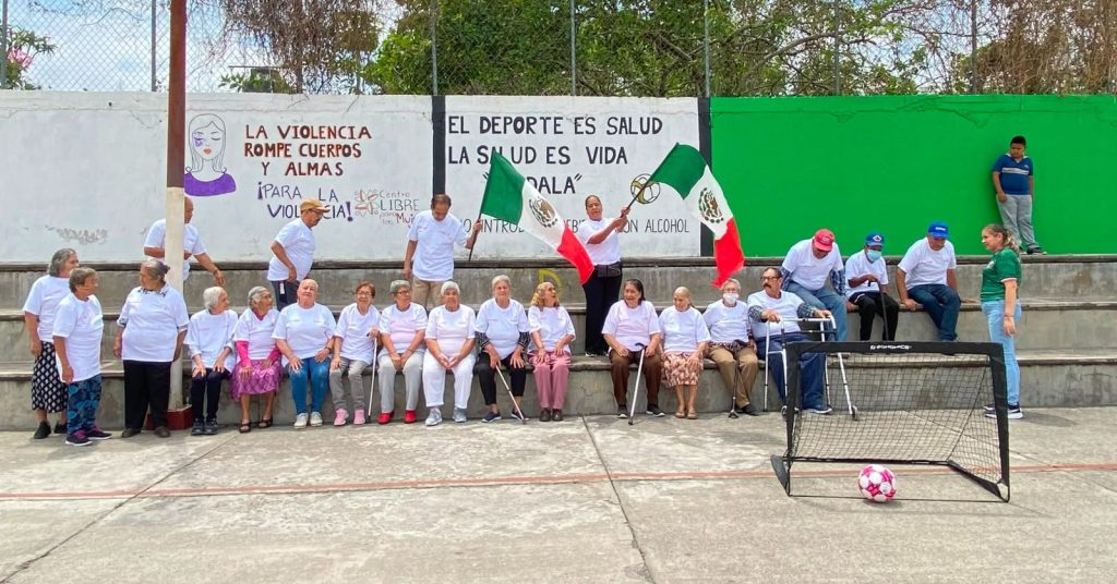 Gol Gana fomenta la convivencia y el envejecimiento activo en Ahuacatlán