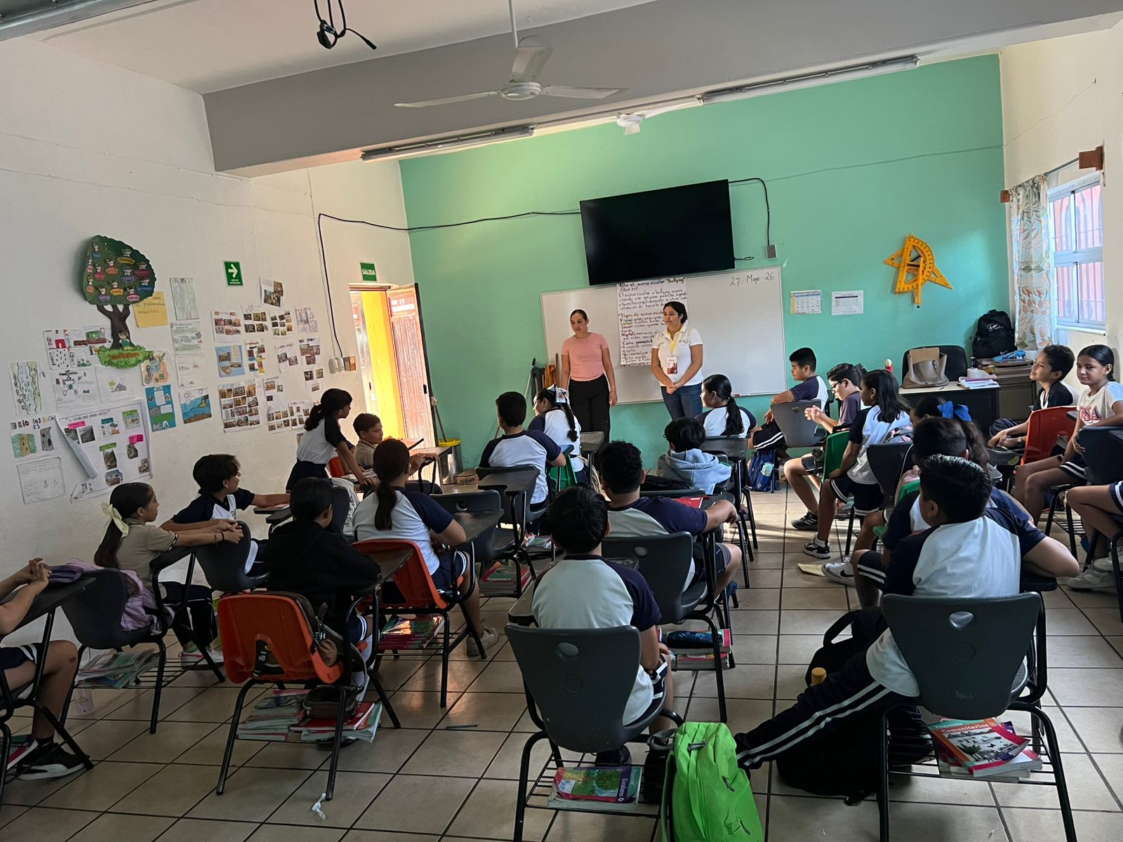 Instituto de la Mujer impulsa pláticas sobre acoso escolar en primaria de Ahuacatlán
