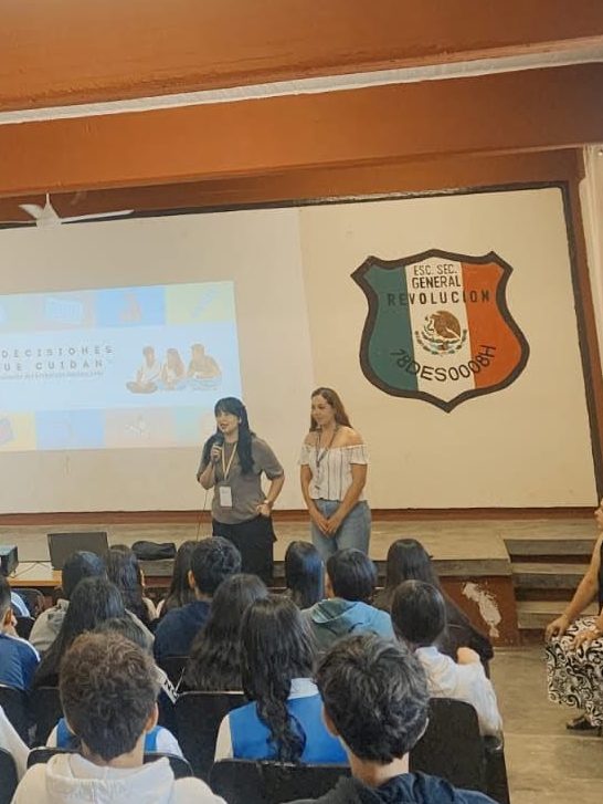 Prevención del embarazo adolescente fortalece la orientación de estudiantes en Ahuacatlán