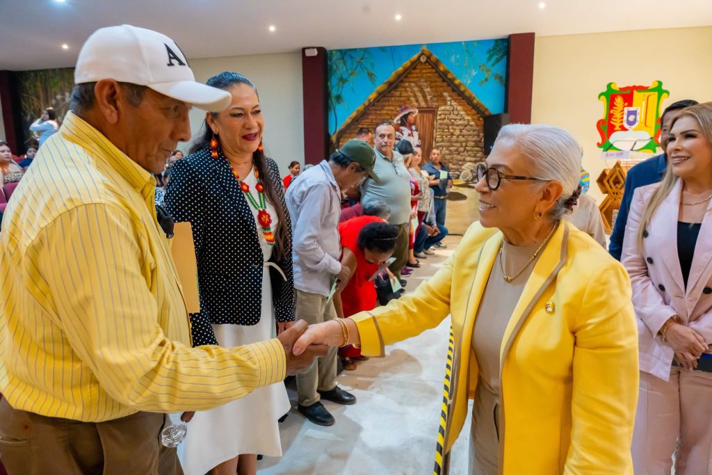 Uniendo Corazones Nayaritas entrega visas para fortalecer la reunificación familiar