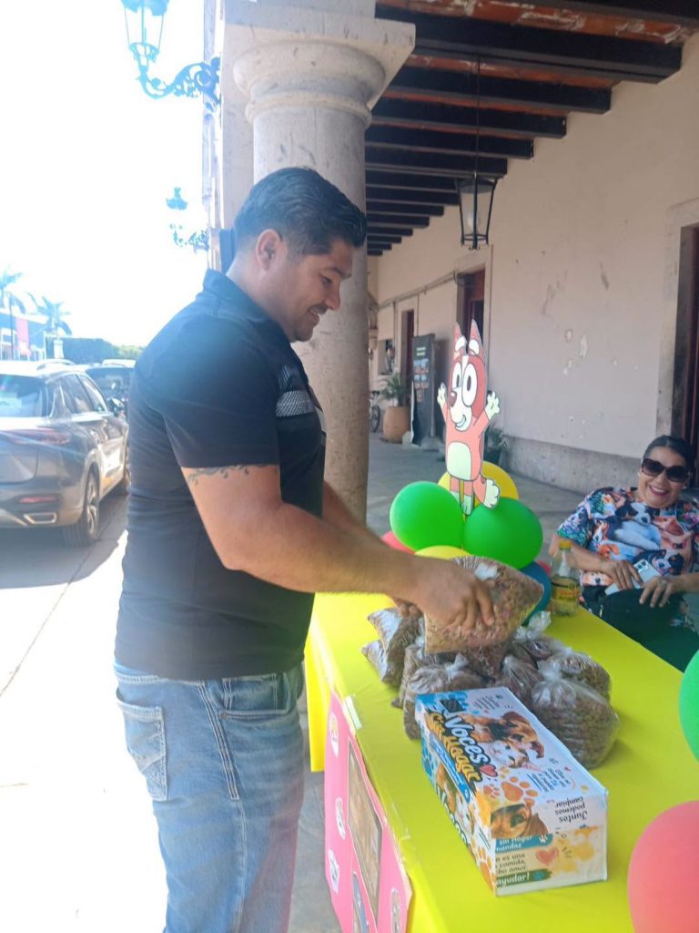 Croquetón en Ahuacatlán reúne apoyo ciudadano para animales rescatados del Santuario Voces Sin Hogar