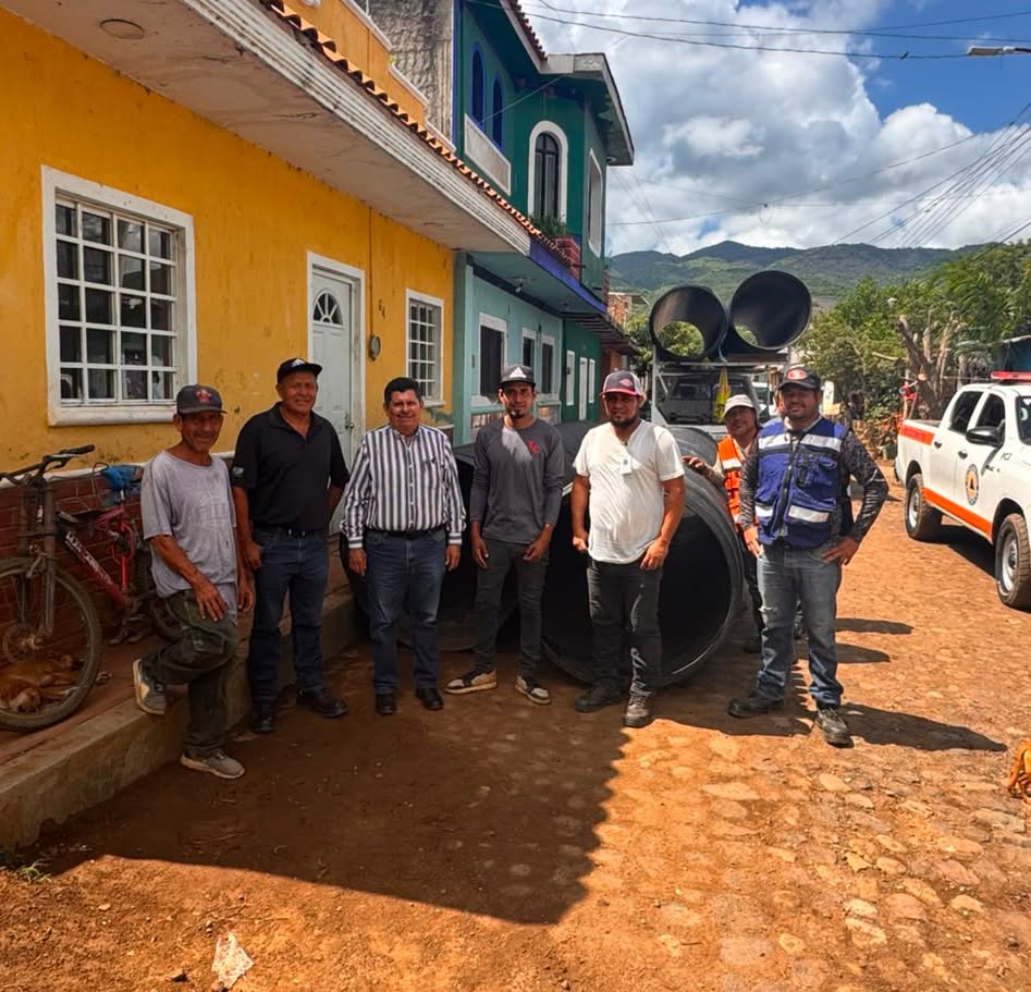 Ahuacatlán inicia construcción de bocas de tormenta en la colonia Demetrio Vallejo para prevenir inundaciones