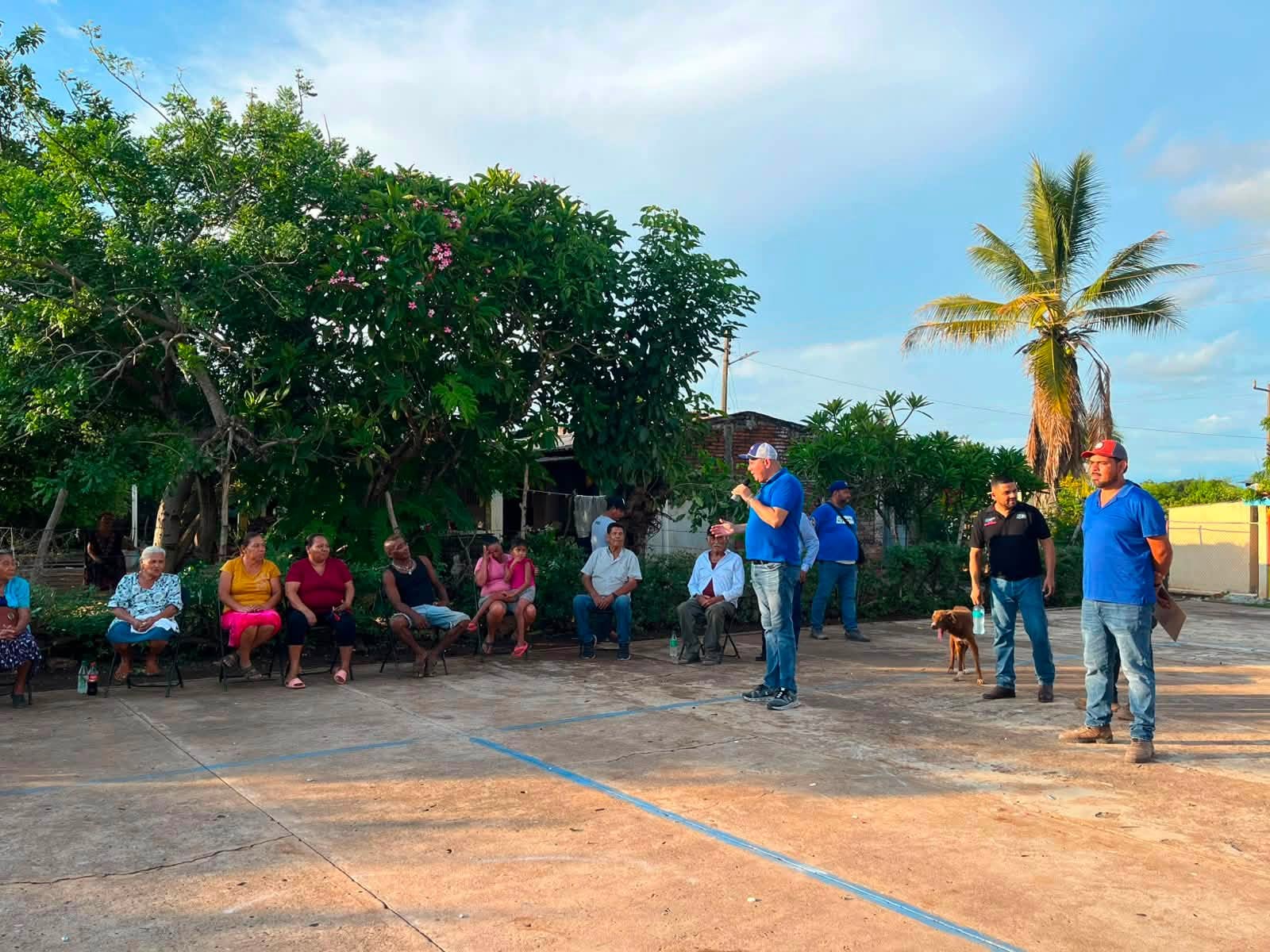 San Blas entrega obra eléctrica en Chacalilla y anuncia mejoramiento de la red de agua potable