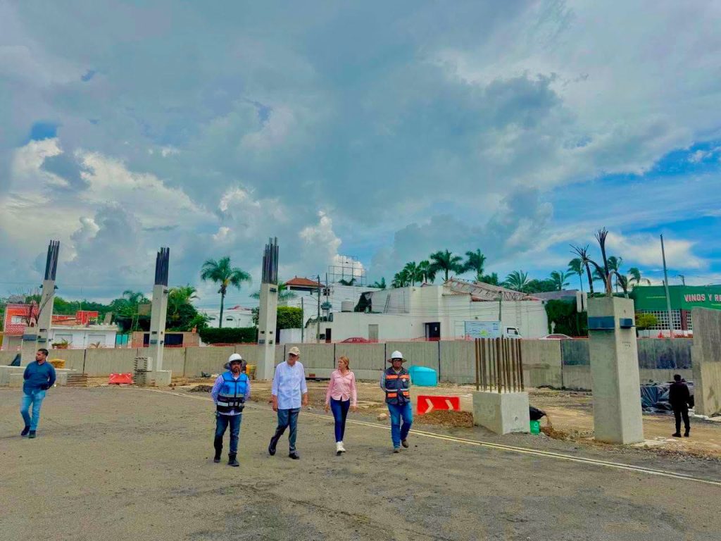 Miguel Ángel Navarro supervisa la rehabilitación del Centro Cultural, Arte y Deporte “Nicolás Álvarez Ortega”