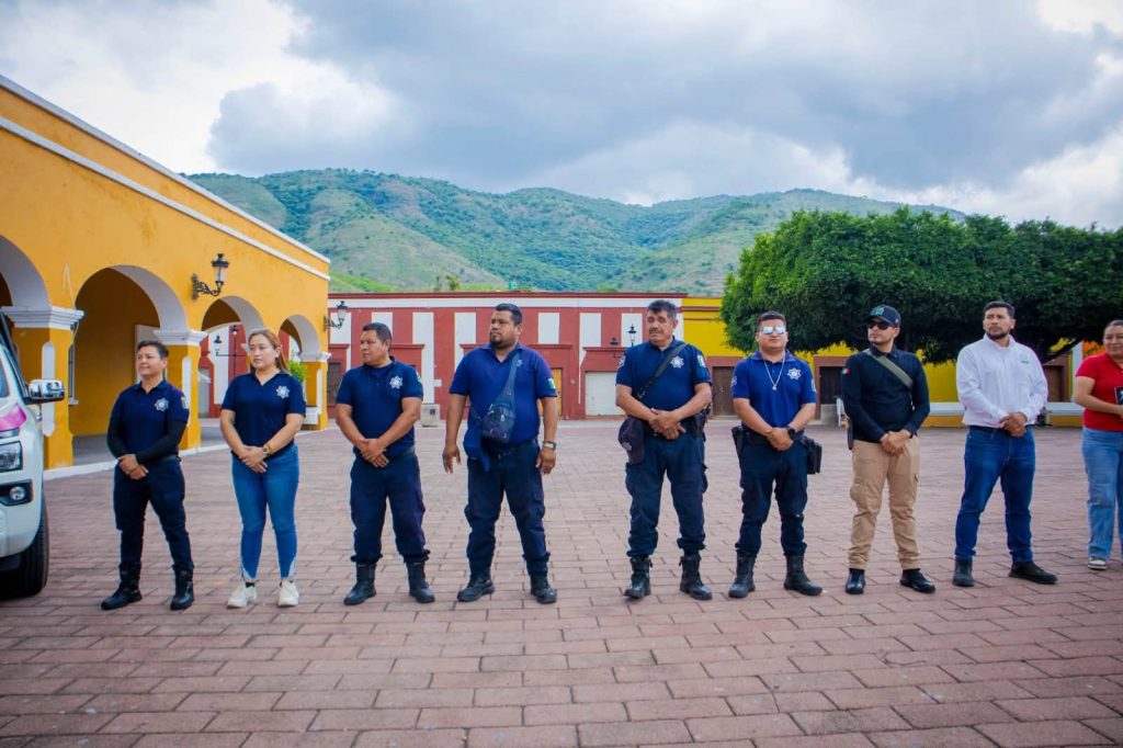 Jala fortalece la seguridad pública con entrega de patrulla y equipo táctico