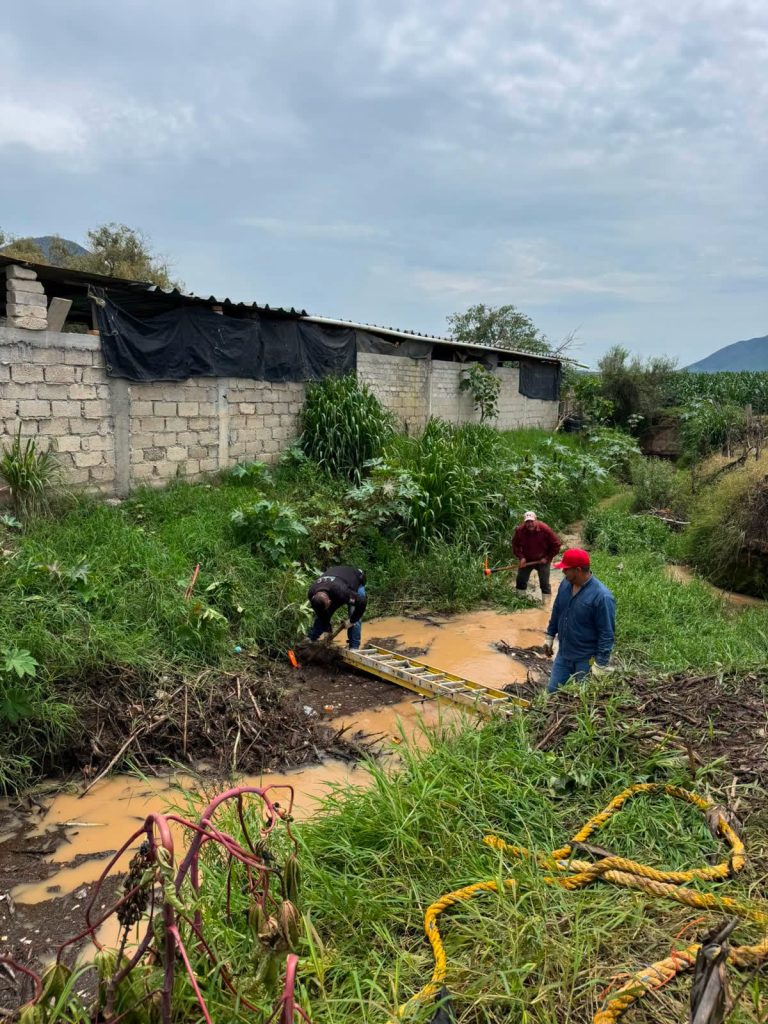 San Pedro Lagunillas realiza limpieza preventiva en punto crítico del río para reducir riesgos