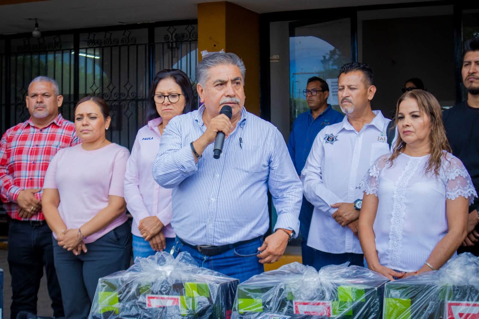 Jala fortalece la seguridad pública con entrega de patrulla y equipo táctico