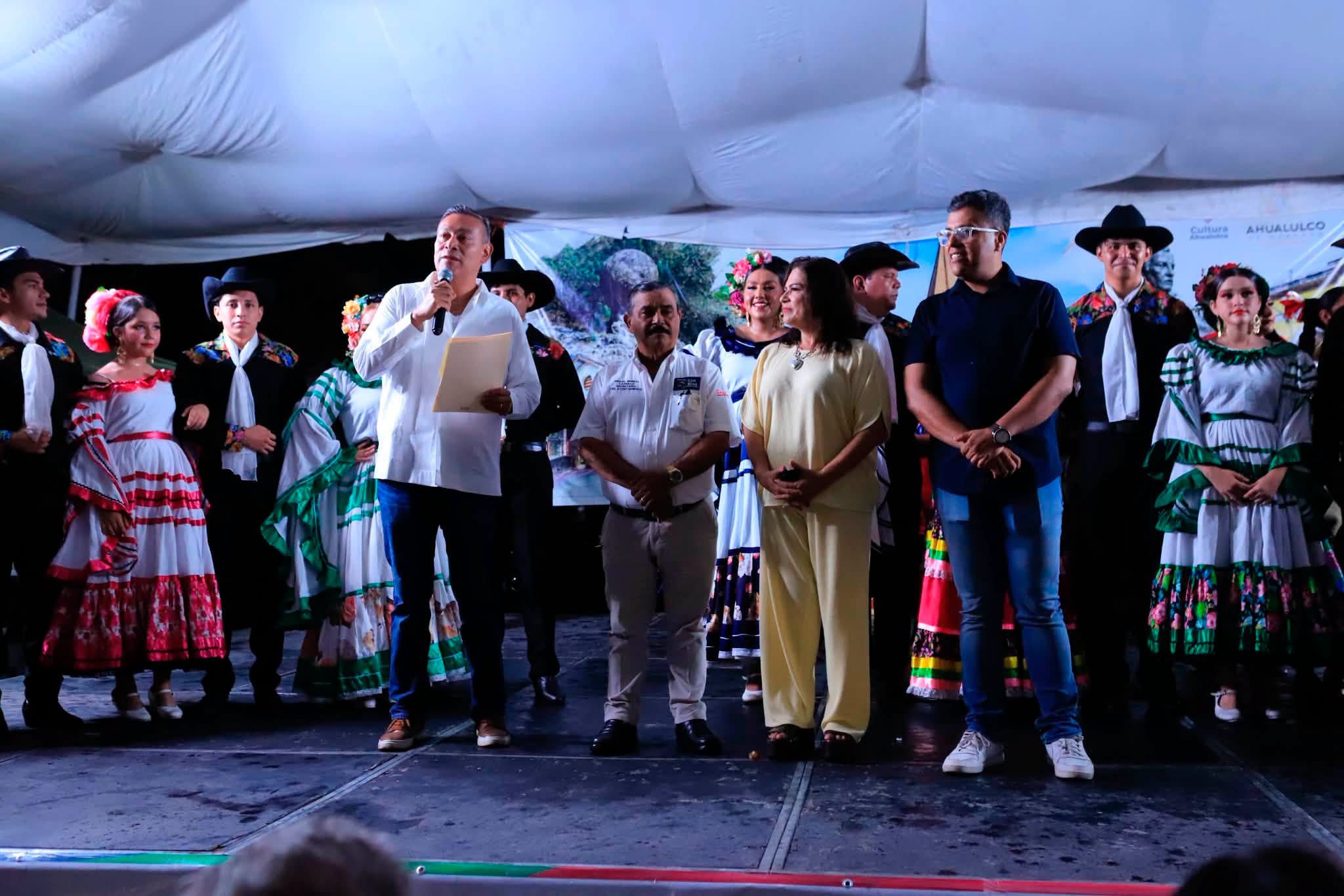 Noche cultural fortalece la identidad y la hermandad entre San Blas y municipios hermanos