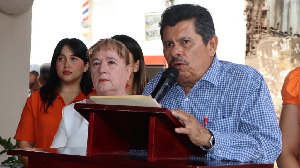 Ahuacatlán realiza Jornada de Servicios Gratuitos con motivo del Día Naranja