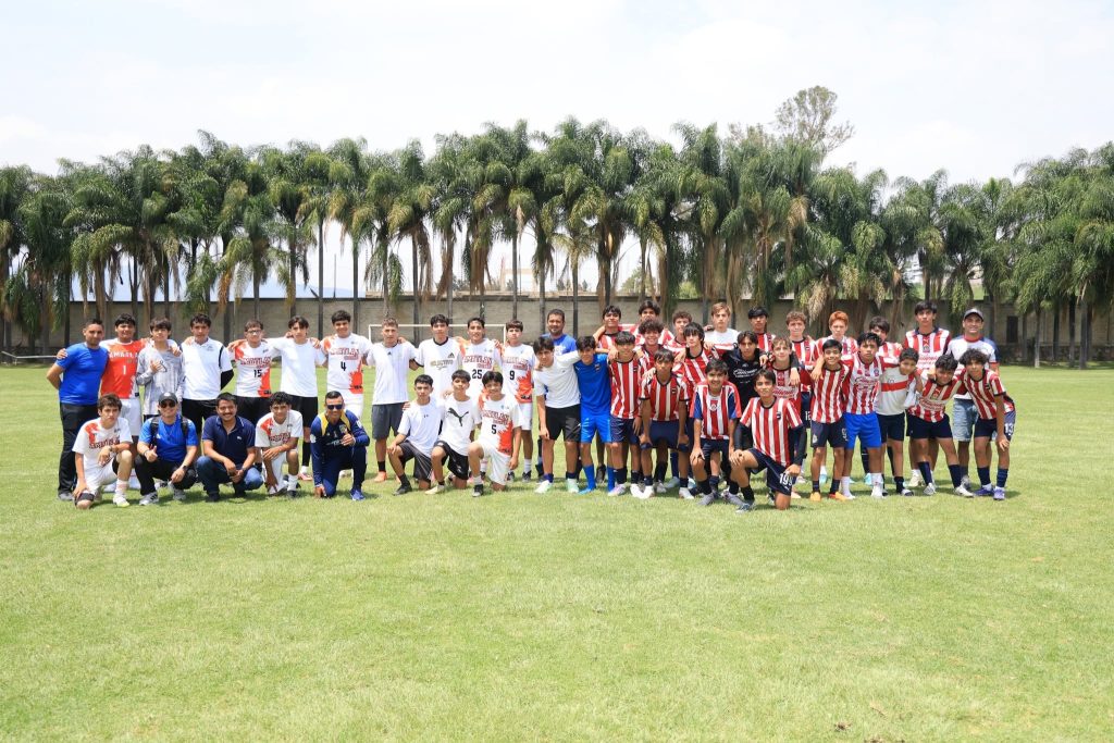 Amatlán de Cañas reconoce a niñas y niños que participaron en competencia deportiva en Guadalajara