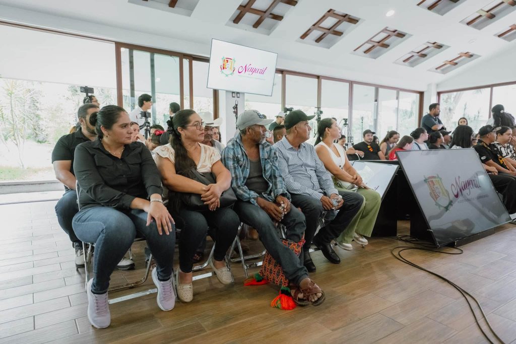 Miguel Ángel Navarro entrega más de 3.3 millones de pesos en financiamientos para fortalecer proyectos productivos en Nayarit