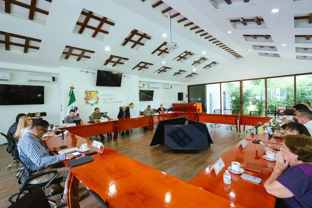 Miguel Ángel Navarro mantiene coordinación permanente para fortalecer la seguridad en Nayarit