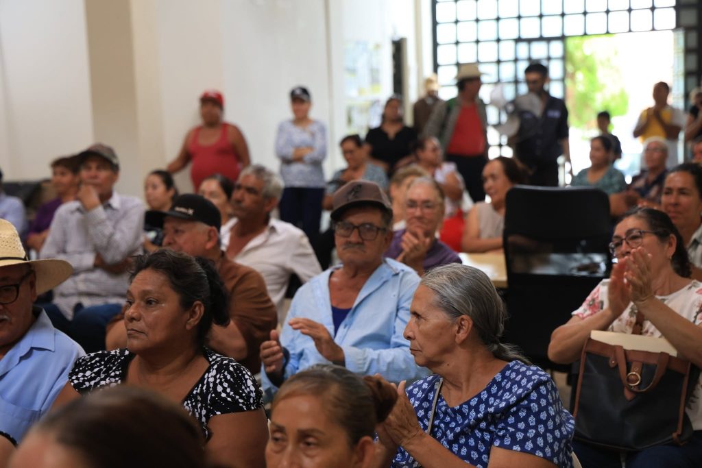 Amatlán de Cañas participa en el programa Reuniendo Familias