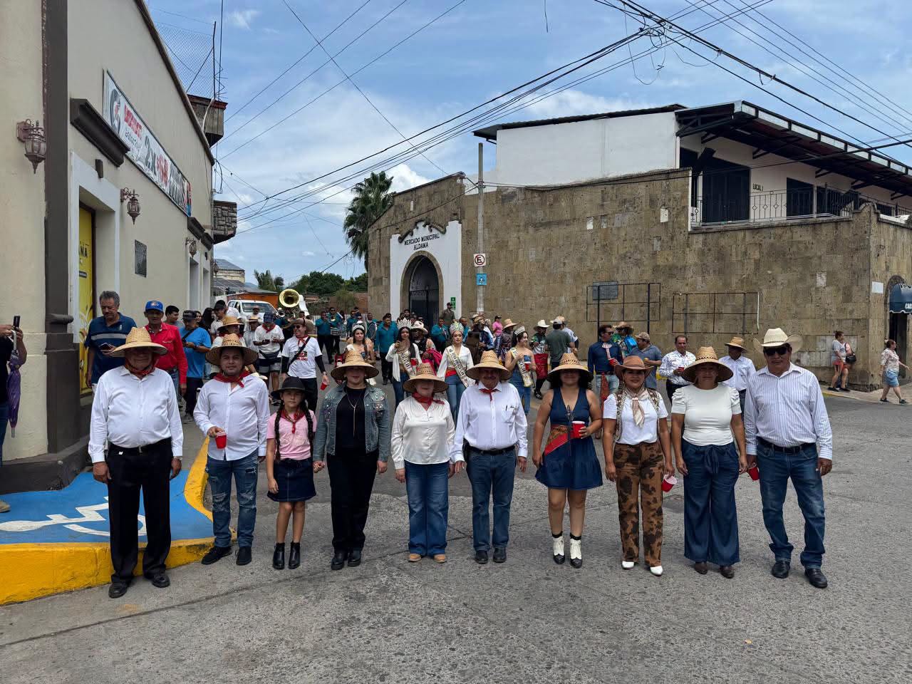 Ahuacatlán realiza tradicional Toro de Once durante las Fiestas de Octubre