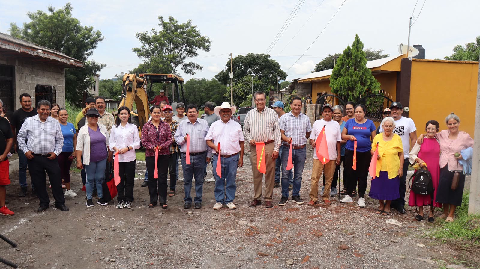 Ahuacatlán inicia construcción de red de agua potable para 100 familias en La Cruz de Uzeta
