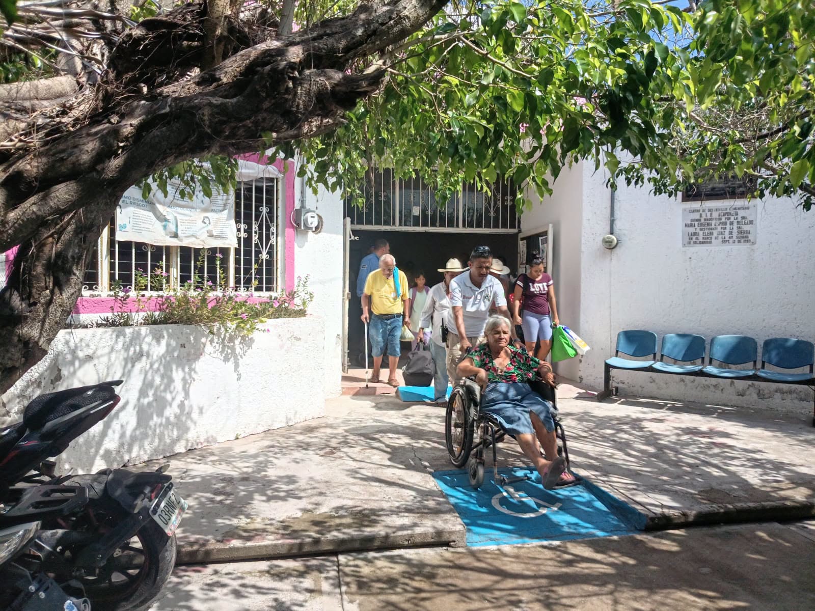 Acaponeta coordina el regreso seguro de familias albergadas a sus hogares